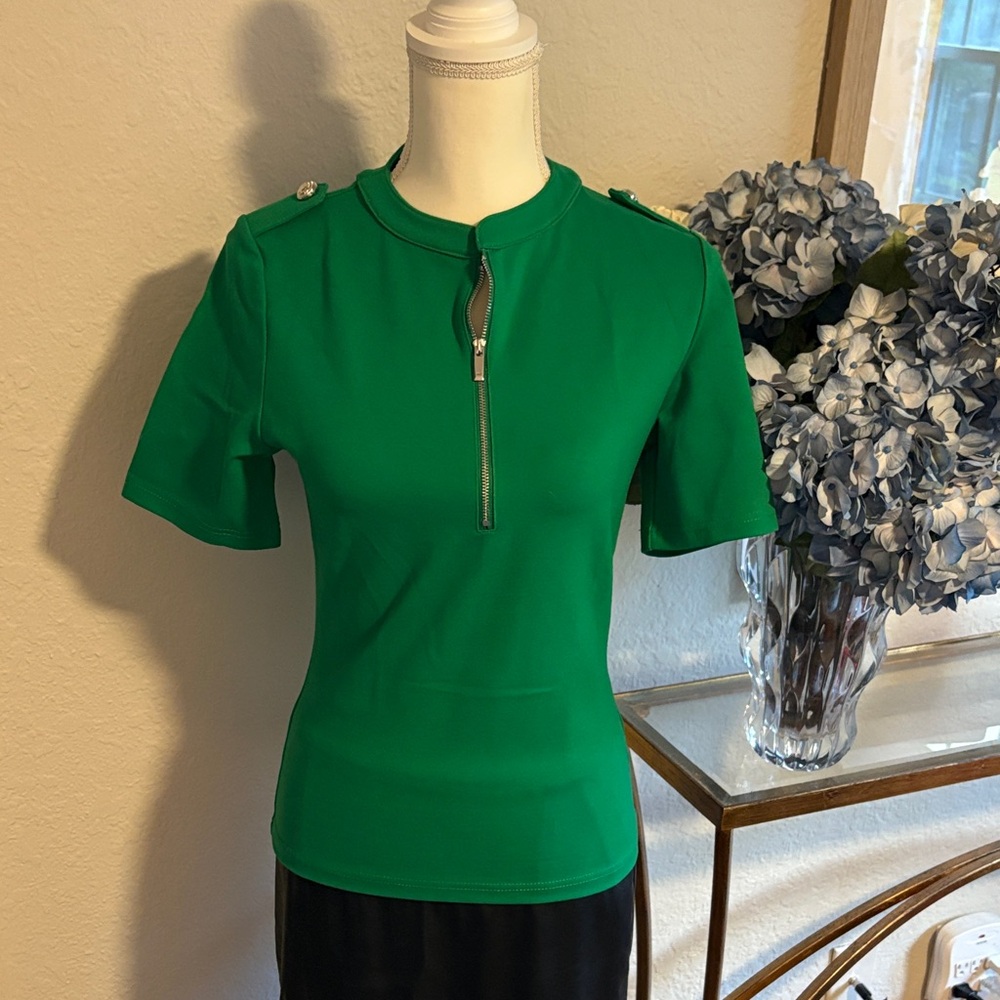 Karen Miller Kelley Green quarter zip top with epaulettes and short sleeves